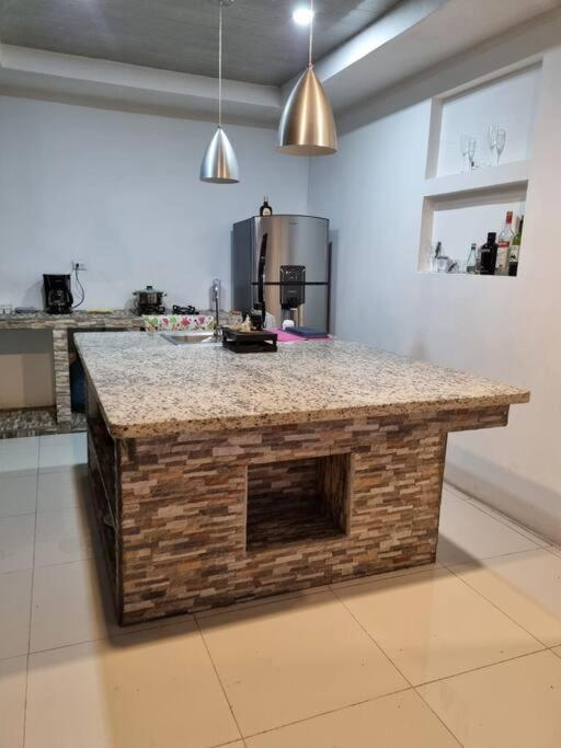 Pura Vida Apartament 5 Min Near Aiport No Parking Site Apartment Alajuela Exterior photo